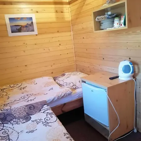 Gosciniec Grek Zorba - Pokoje I Domki 4 Osobowe - 16Km Od Zator Energylandia Inwald Exterior photo