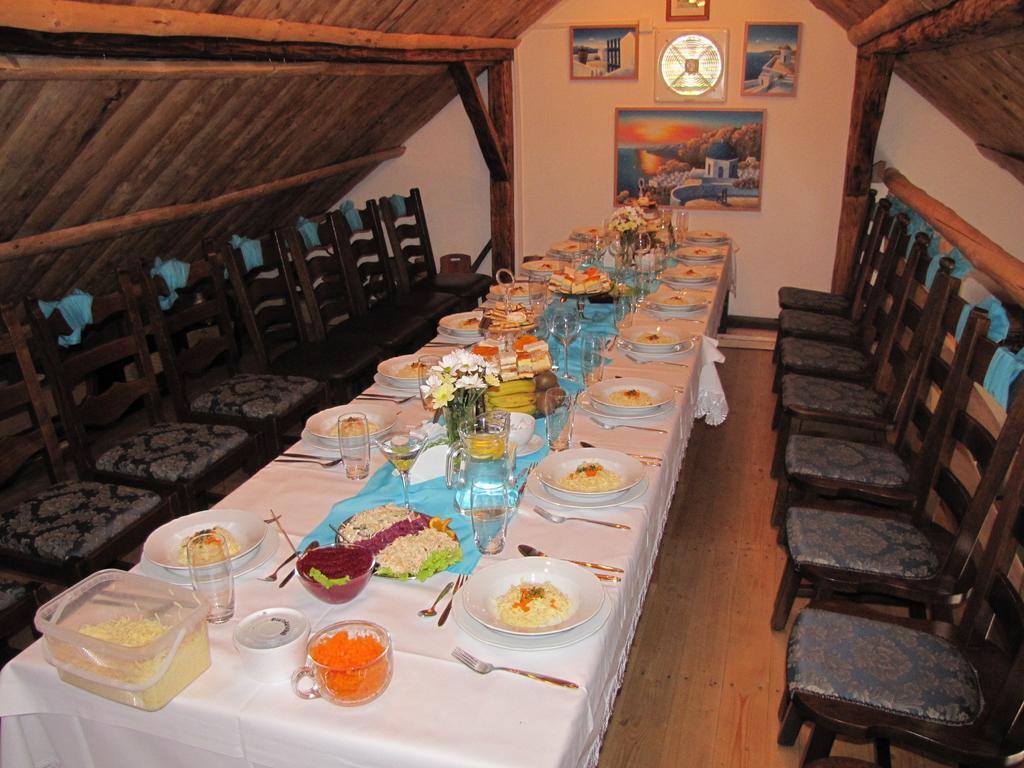 Gosciniec Grek Zorba - Pokoje I Domki 4 Osobowe - 16Km Od Zator Energylandia Homestay Inwald