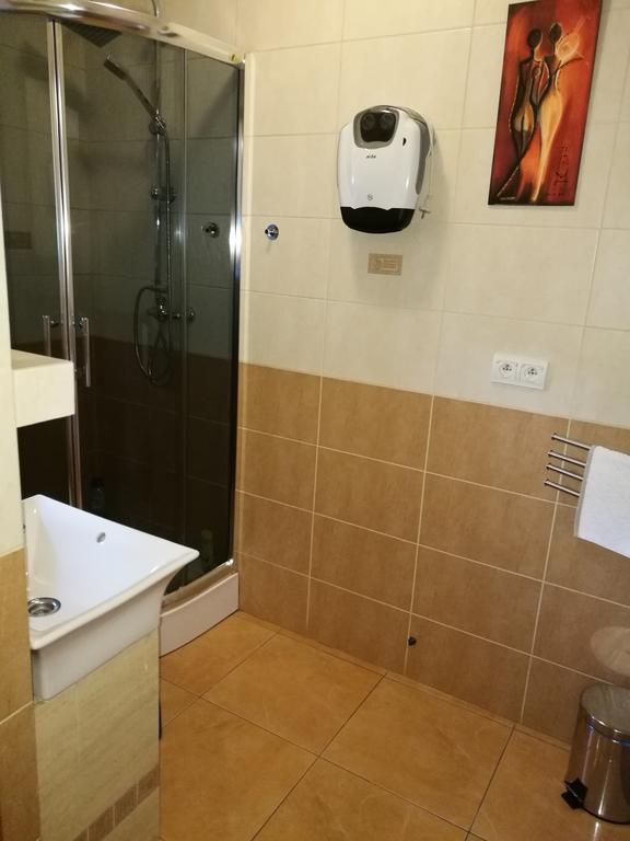 Homestay Gosciniec Grek Zorba - Pokoje I Domki 4 Osobowe - 16Km Od Zator Energylandia