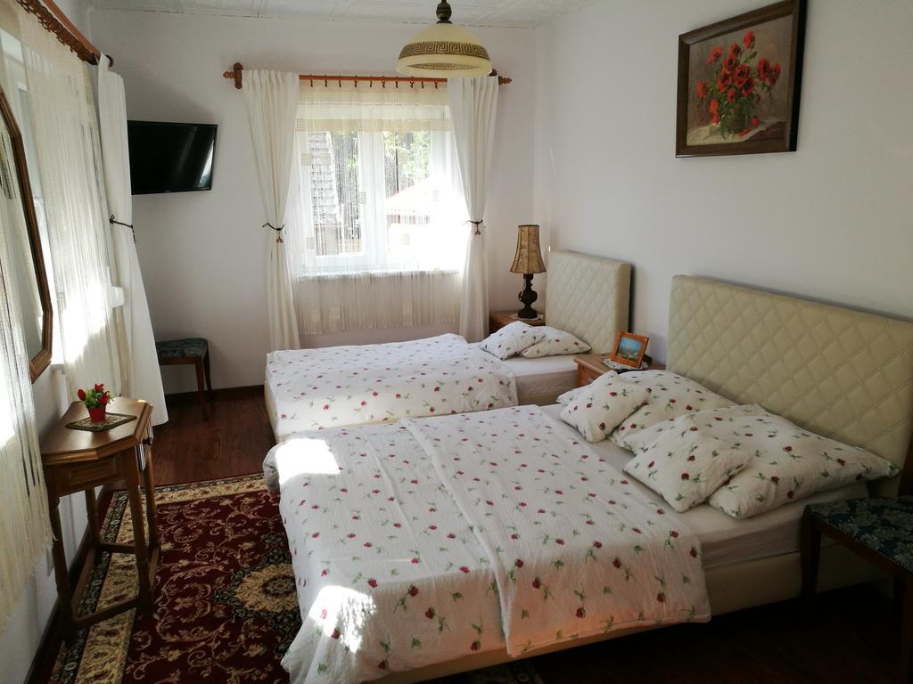 Homestay Gosciniec Grek Zorba - Pokoje I Domki 4 Osobowe - 16Km Od Zator Energylandia Inwald