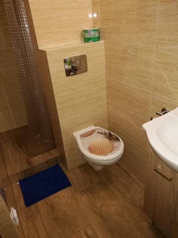 Gosciniec Grek Zorba - Pokoje I Domki 4 Osobowe - 16Km Od Zator Energylandia Homestay Inwald