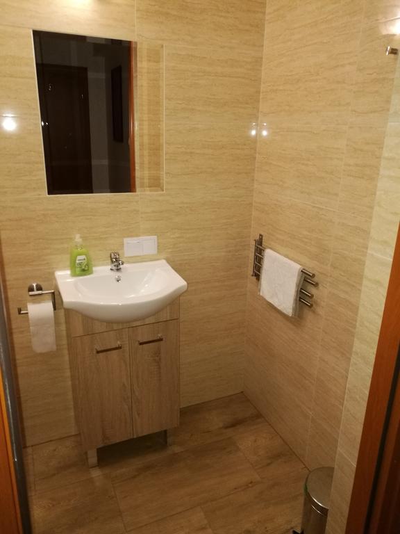Gosciniec Grek Zorba - Pokoje I Domki 4 Osobowe - 16Km Od Zator Energylandia Homestay *